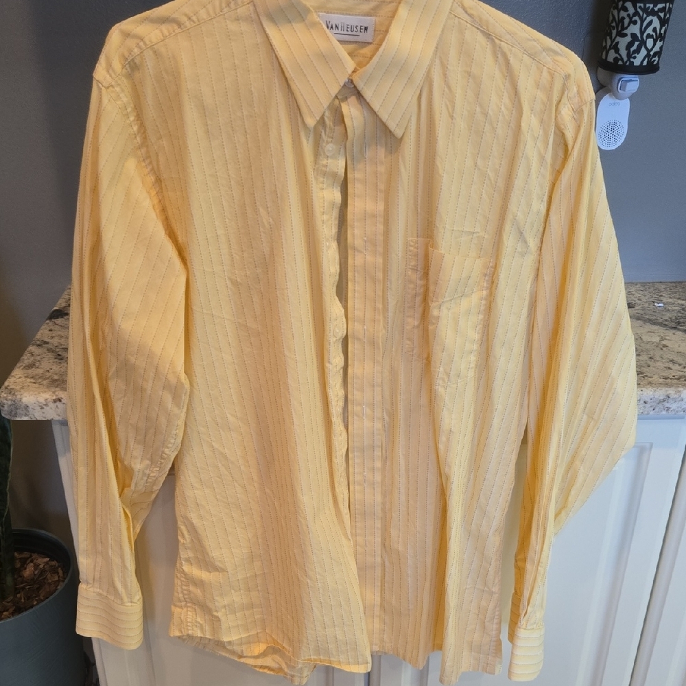 Van Heusen Men's Pale Yellow Pinstripe Dress Shirt 16.5 32/33 100% Cotton